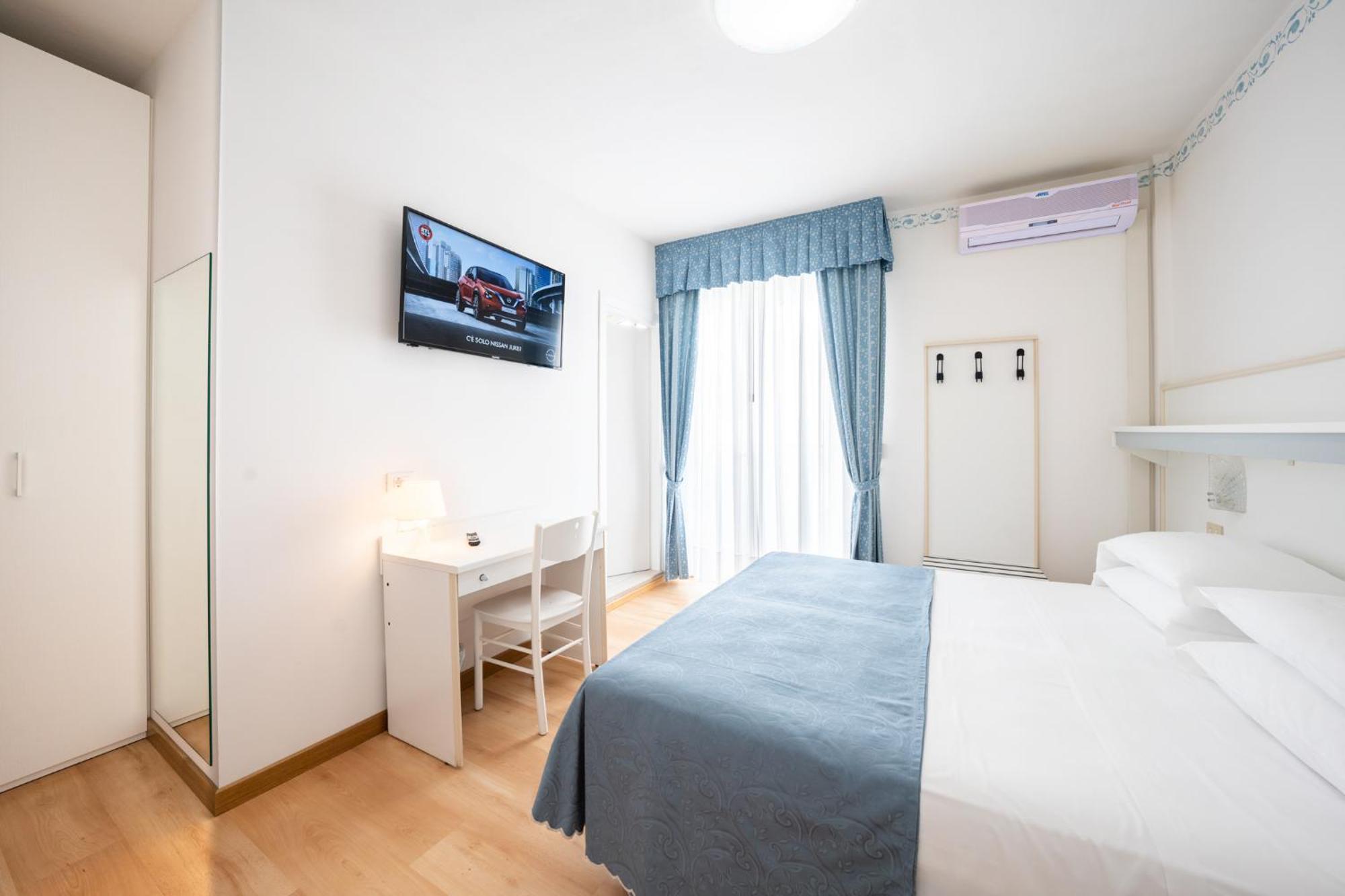 Hotel Laurin Лидо-ди-Езоло Экстерьер фото