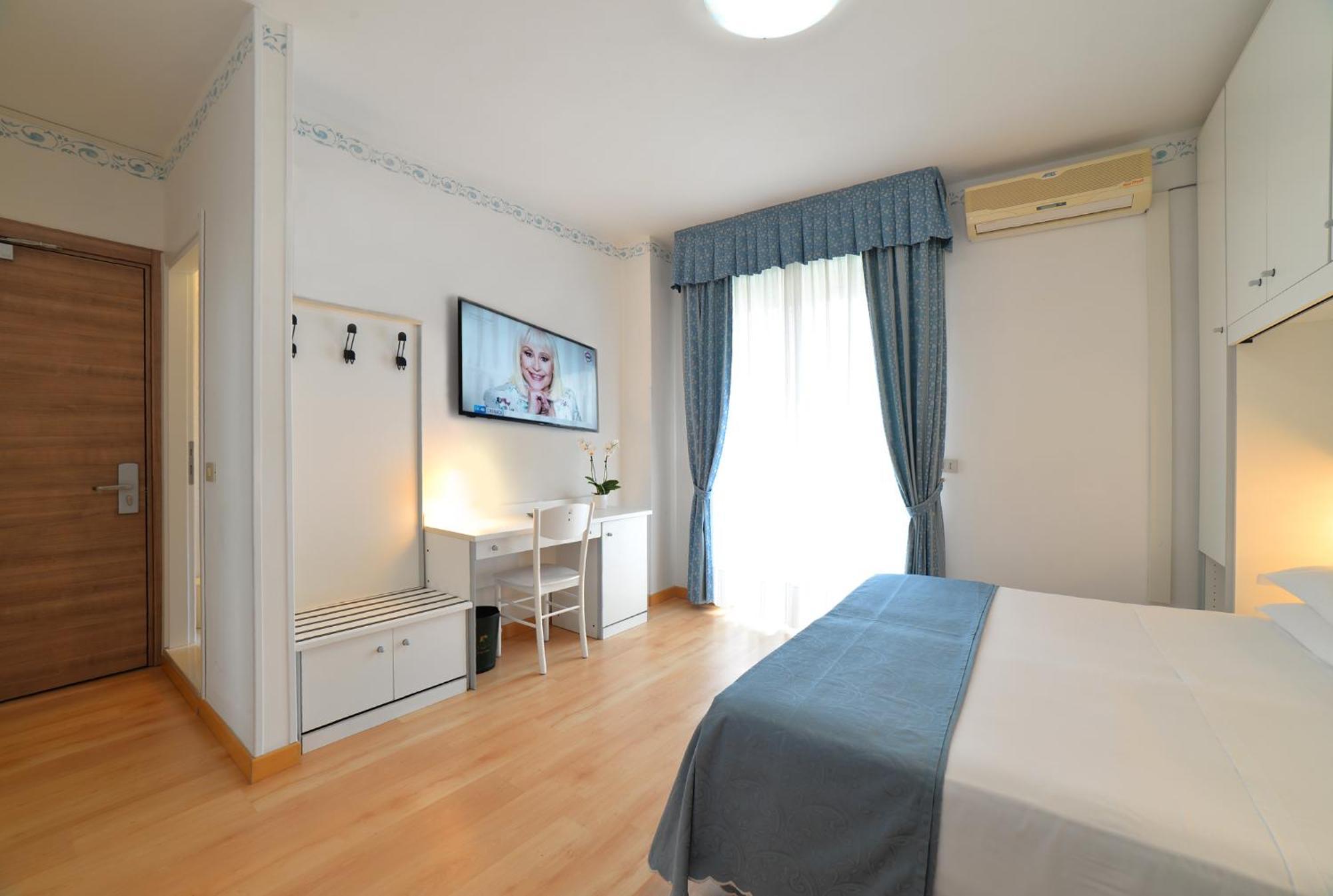 Hotel Laurin Лидо-ди-Езоло Экстерьер фото